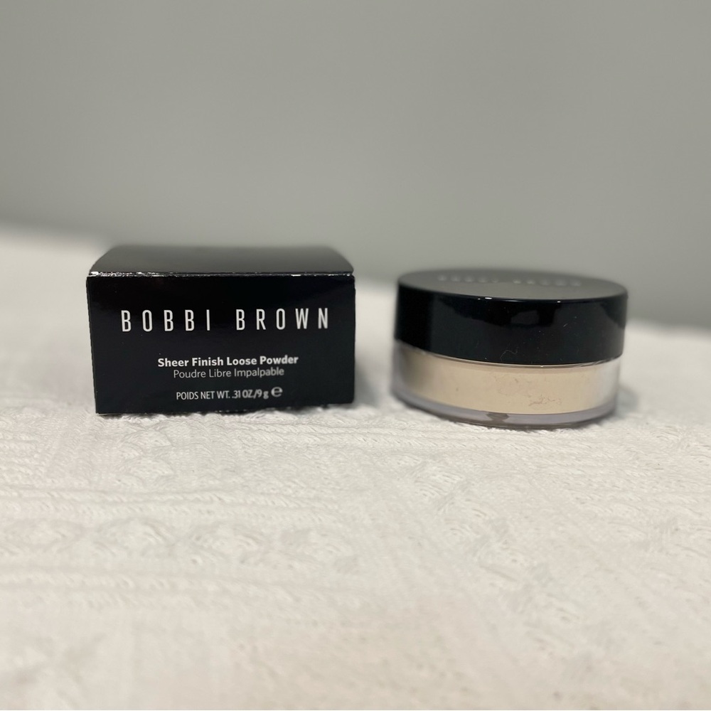 New Bobbi Brown sheer Finish loose powder